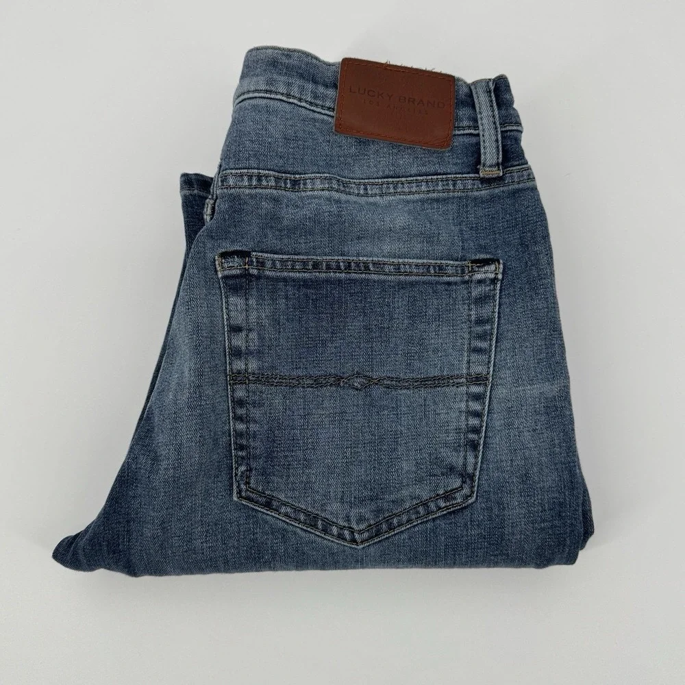Lucky Brand 410 Athletic Straight Jeans Men's 32x32 Distressed‎ Stretch Denim